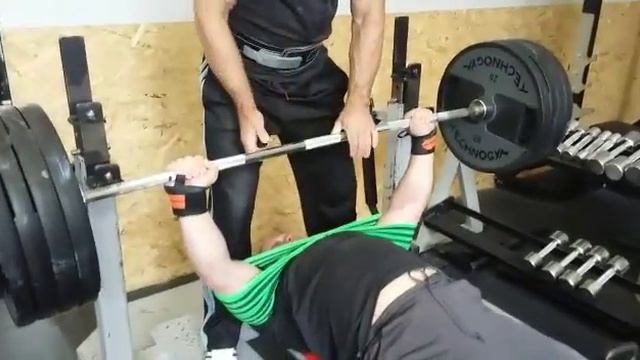 жим в слингшоте Т-90 смотреть онлайн