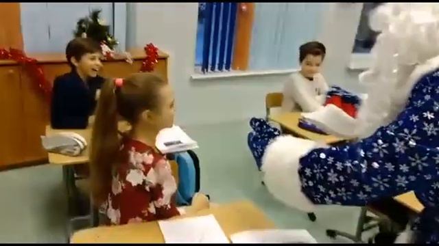 Новогоднее поздравление в 4 классе