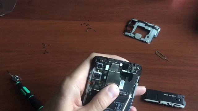 Вот почему Xiaomi Redmi S2 лидер продаж. Разборка.