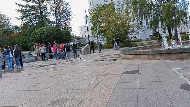 Сквер Оперного театра. Екатеринбург (31.08.2023) смотреть онлайн