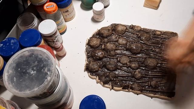 Глазурование декоративного керамического панно. Методика нанесения глазури с помощью кисти. смотреть онлайн