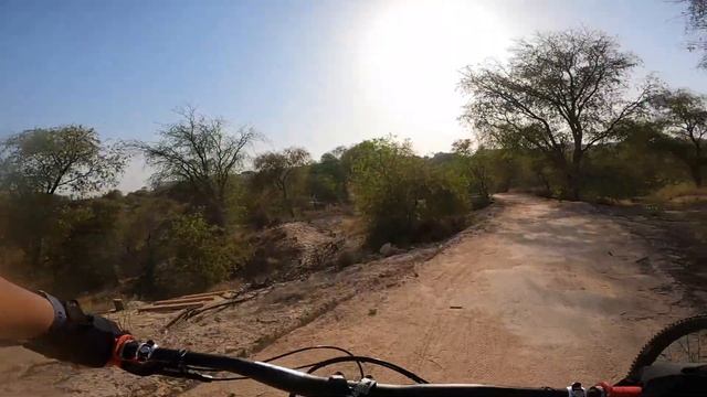 Bike Check: IBIS Ripmo AF GX Full Suspension ni @aero75dxb / Mushrif Park MTB Trail смотреть онлайн