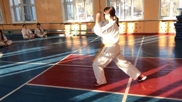 Подготовка на зелёный пояс Панина Дарина. Удары ногами - «Йоко гери дзёдан» 15 апреля 2022