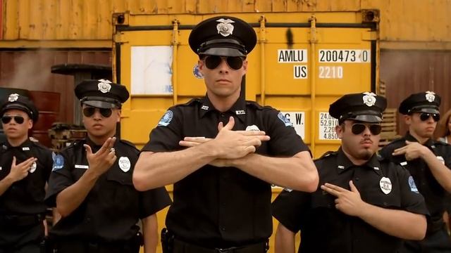 Step Up Revolution - Robot Dock смотреть онлайн