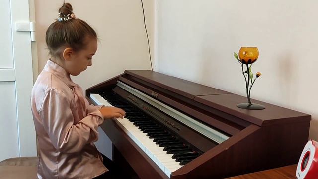 Е. Дэвис Три пьесы исп. Эмма Белевцева смотреть онлайн