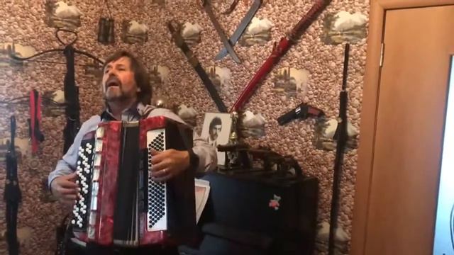 "День Победы" исполняет Олег Микулич смотреть онлайн