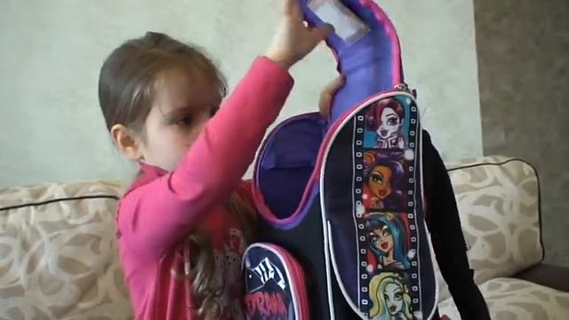 видеообзор рюкзак Monster High смотреть онлайн