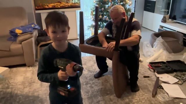 Нашлась пропажа, наши новые стулья и стол,движение жизнь,отдыхать будем сами знаете где!старик?нет! смотреть онлайн