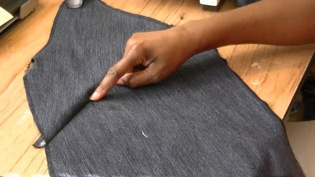 DIY Denim Vest From Old Jeans - Freestyle Friday #4 смотреть онлайн