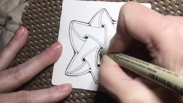 Zenwheel || 100 Days of Zentangle 2020 || Day 1 смотреть онлайн