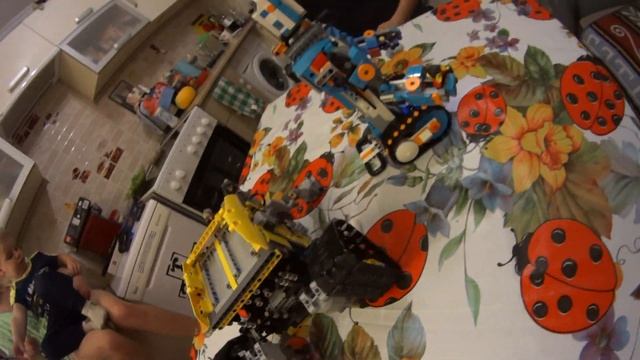 Lego Robot Wars 3. Битва роботов Лего. Versus battle WALL-E and VERNIE. Кожаные совсем обнаглели. смотреть онлайн