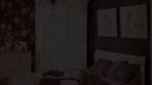 Выбираем обои для спальни с белой мебелью