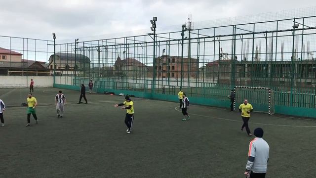 Лига "ЧФЛ" 8 тур. ФК"Аманат" - ФК" Ветераны ".1 тайм смотреть онлайн