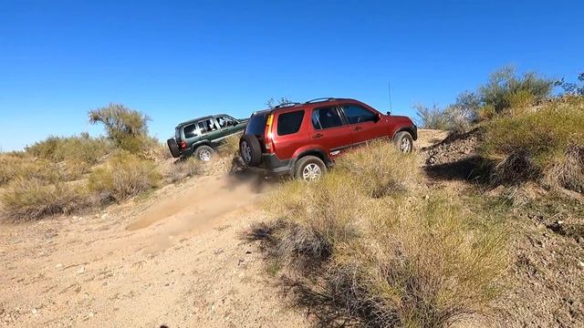 SHOULD YOU BUY A 2ND GEN CRV in 2022? (2003 Honda CRV) смотреть онлайн