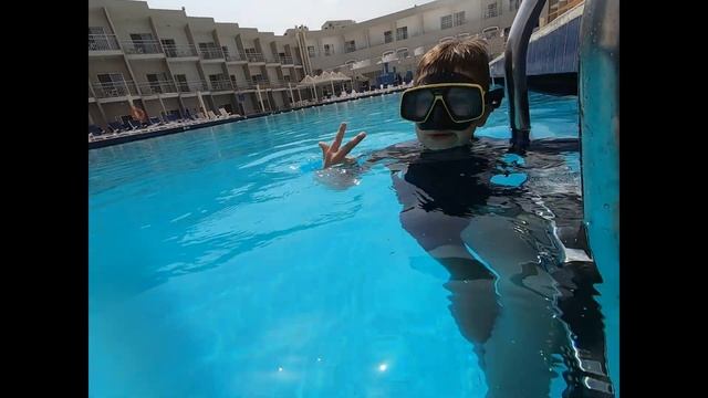 Как задерживать дыхание под водой надолго? Фридайвинг Freediving Dubai 2019 смотреть онлайн