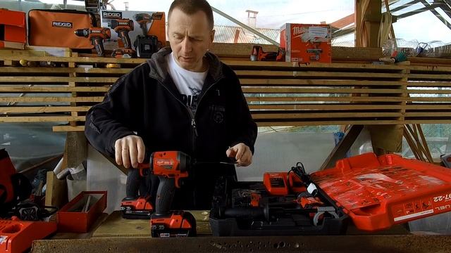 Milwaukee 2997 - комплект из шуруповерта 2804 и импакта 2853. Обзор.