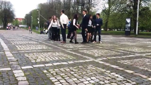 Школьный вальс. Выпуск 2017 смотреть онлайн