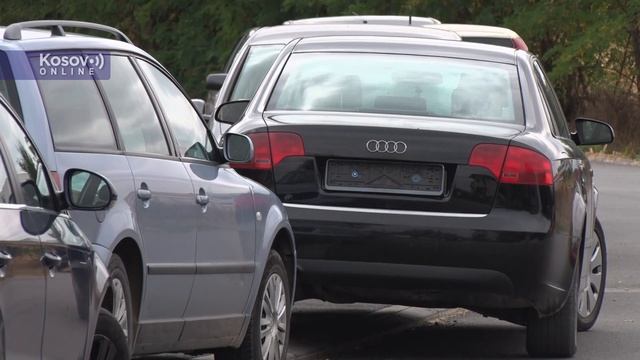 Izdavanje privremenih RKS tablica u Gračanici смотреть онлайн