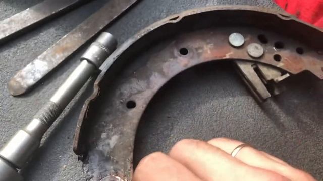 Замена задних колодок УАЗ патриот пробег 100.000 тысяч смотреть онлайн