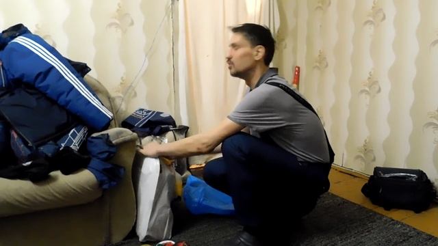 Поймал Диму с полными пакетами! Судьба человека / Вася на сене / Слово пацана смотреть онлайн