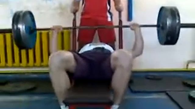 жим лежа 140 кг смотреть онлайн