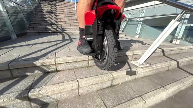 KingSong S22 Pro, the best all round suspension wheel on the market? Yes, but in my case not yours… смотреть онлайн