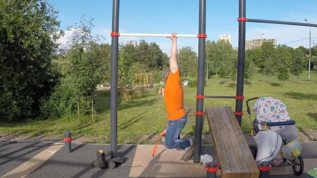 26 Weighted Pull ups + 40 kg. Подтягивания на турнике с доп. весом 40 кг, 26 повторений. смотреть онлайн