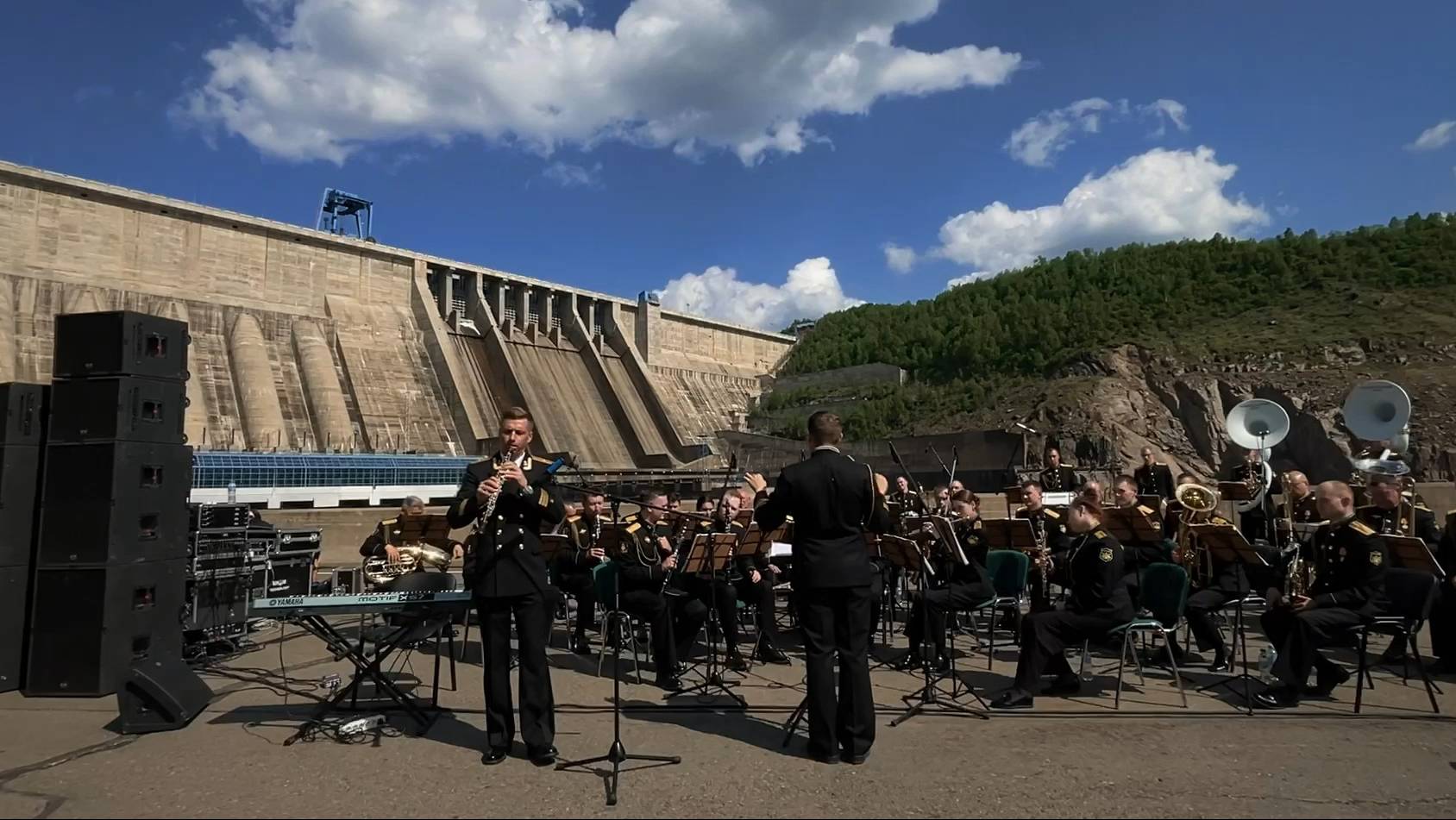 Военный оркестр на Бурейской ГЭС. II Военно-музыкальный фестиваль духовых оркестров 