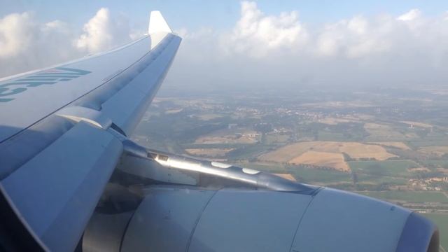 Alitalia A330-200 approach landing @ FCO Rome Fiumicino Airport смотреть онлайн