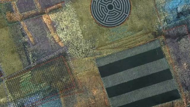 Fabric Surface Design; Fabric Scraps, Fusible Web, and other Techniques смотреть онлайн