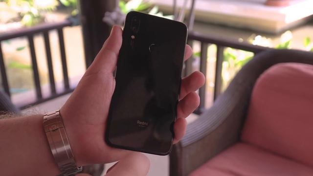 Xiaomi Redmi Note 7 прекрасен. Распаковка и тест камеры в Таиланде (unboxing + camera test) смотреть онлайн