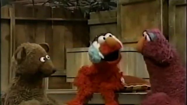 Sesame Street - Elmo Gets a Boo Boo смотреть онлайн