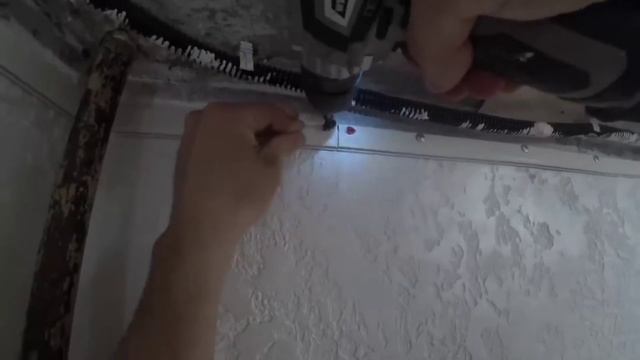 Установка натяжного потолка без нагрева гарпунным способом, комплект "Сделай Сам" от компании РКК смотреть онлайн