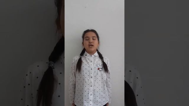 История России в стихах. Хаджикеева Фарида, ученица 5 класса МОУ"СОШ14". А. Сурков "Утро Победы" смотреть онлайн