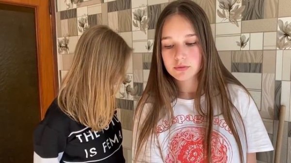 ДАНИЭЛЬ БОЙ , ДЕВОЧКИ РАССКАЗАЛИ ВАЛЮХЕ ПРАВДУ !!!)