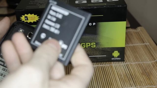 Unboxing-Обзор GPS навигатора/Android коммуникатора GlobusGPS GL-800 Sky смотреть онлайн