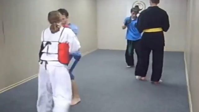 Карате - Аттестация на пояса карате - Рукопашка, бои без правил смотреть онлайн
