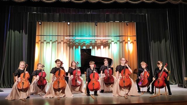 Отчетный концерт струнного отделения Царскосельской гимназии искусств им Ахматовой. 23 марта 2023. смотреть онлайн