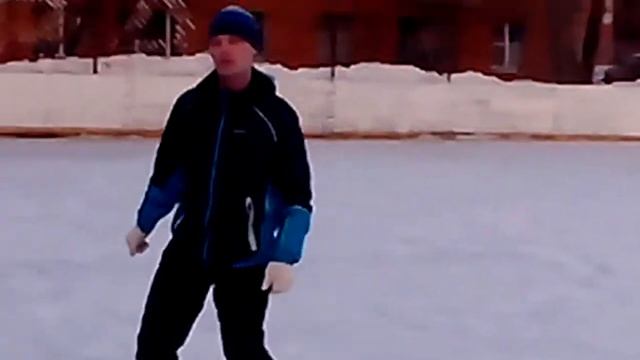 Катание на катке, в хокейной коробке Пермь 08.03.2 смотреть онлайн