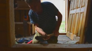 ? УСТАНОВКА ВХОДНОЙ ДВЕРИ В ДОМЕ ИЗ БРУСА