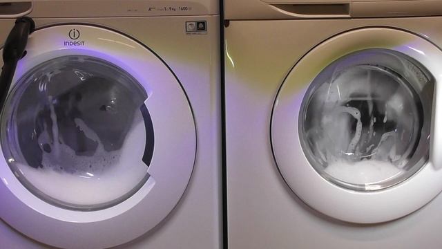 Indesit Innex vs Zanussi Aquacycle Synthetics 60 wash race смотреть онлайн