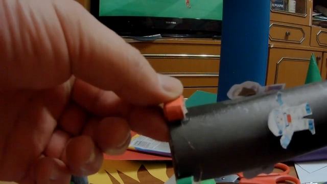 Как сделать ракету из картона и бумаги на конкурс дня космонавтики. смотреть онлайн