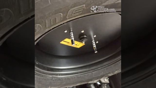 Protector de llanta de repuesto para Toyota смотреть онлайн