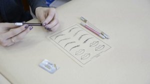 Как пользоваться манипулой для ручного татуажа