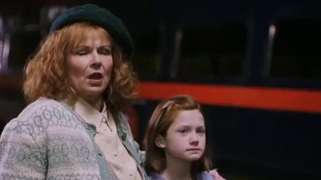 Harry Potter travels to Hogwarts for first time | Platform 9 3/4 | kids | Hogwarts Express смотреть онлайн