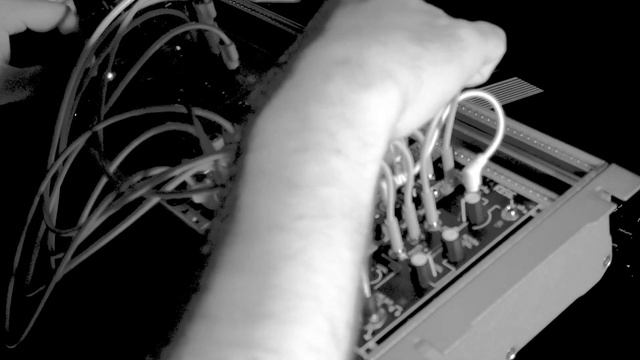 Modular :: Small Case Jam :: Verbos, Serge, Intellijel, Erica, ALM, 2hp, Make Noise смотреть онлайн