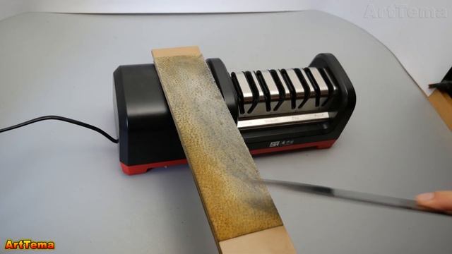 КУХОННЫЙ НОЖ как БРИТВА за три минуты! Самая простая заточка ножа до бритвы на электроточилке TAIDE смотреть онлайн