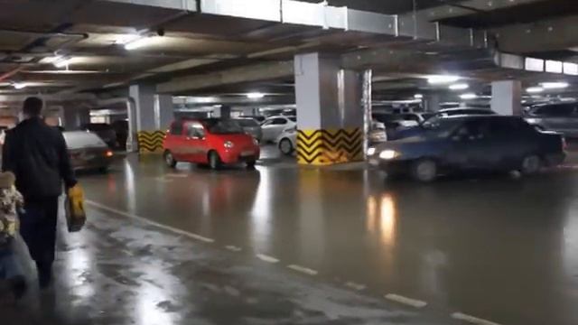 Саранск. Сити-парк. Стритрейсеры смотреть онлайн