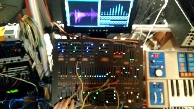 Patching Behringer 2600 With Commentary (15) смотреть онлайн