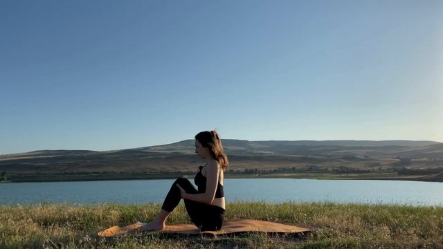 Утренний комплекс для начинающих. Хатха-Йога. смотреть онлайн